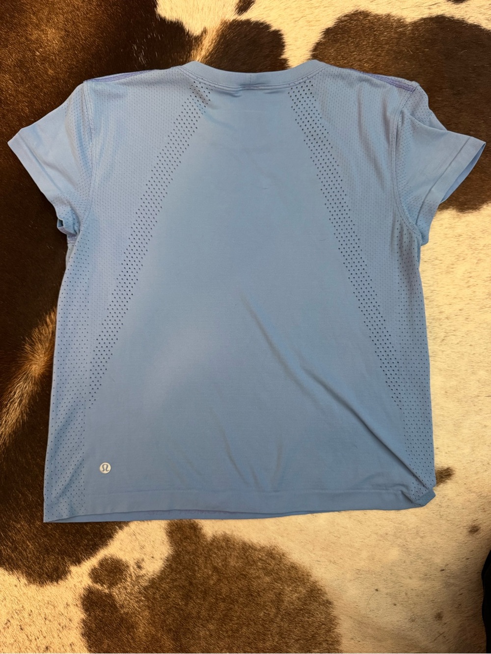Lululemon light blue women’s tee - Picture 2 of 2